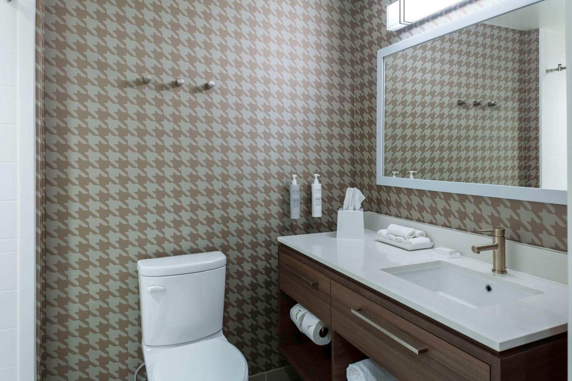 Home2 Suites By Hilton Lynchburg Esterno foto